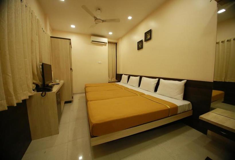 Hotel Madhuri Executive 15