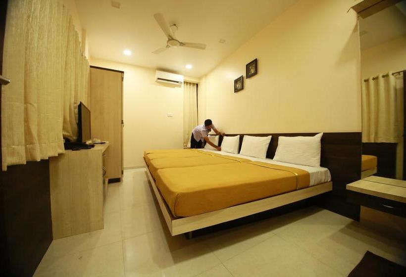 Hotel Madhuri Executive 16