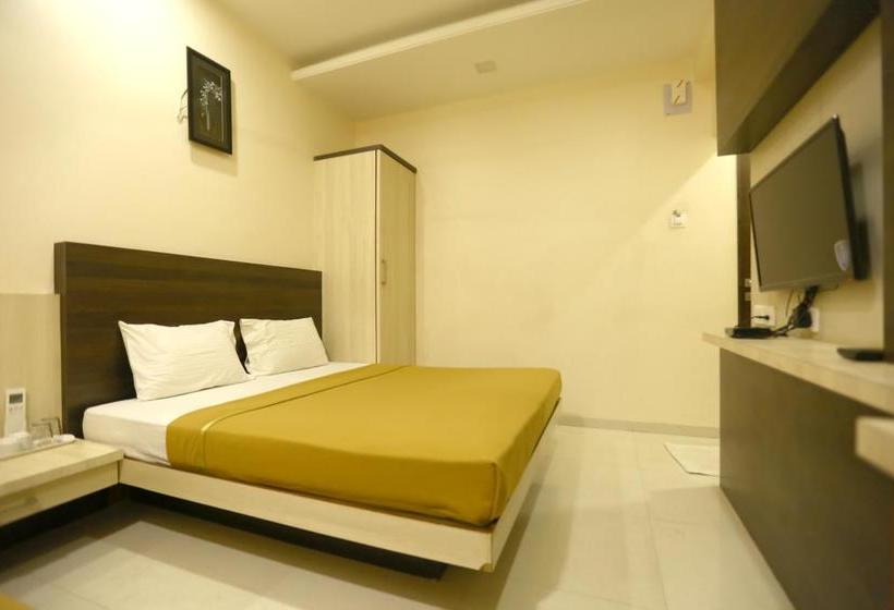 Hotel Madhuri Executive 7