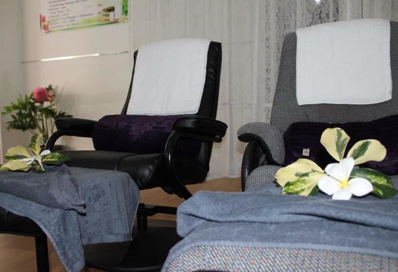 Hotel Namthip Residence 10