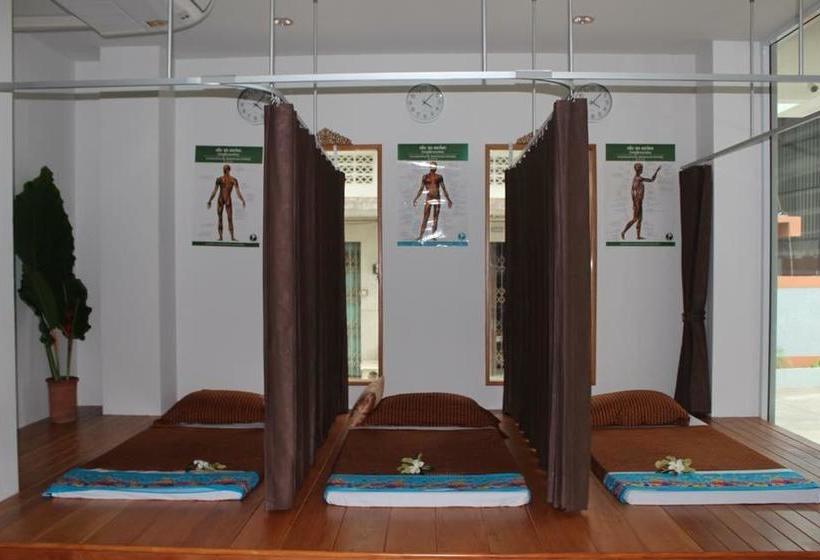 Hotel Namthip Residence 18