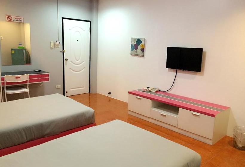 Motel Saowaluk Place 10