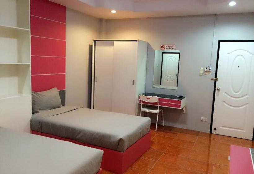 Motel Saowaluk Place 11