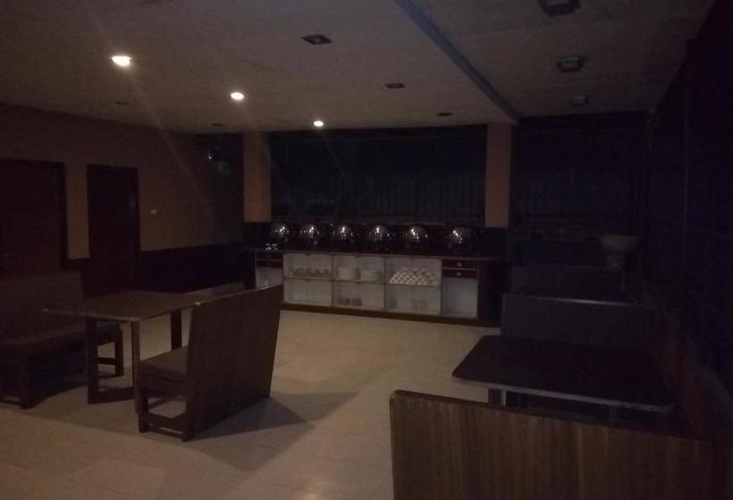 Hotel Agarwal Palace 10