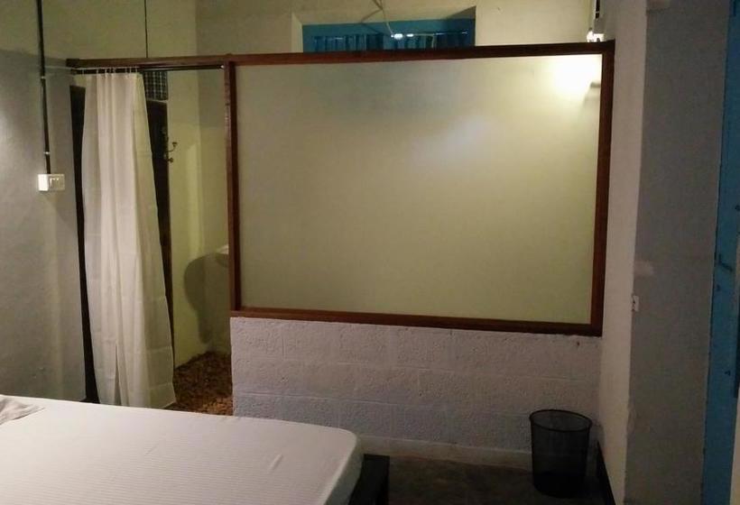 Hostel Artpackers.life 1