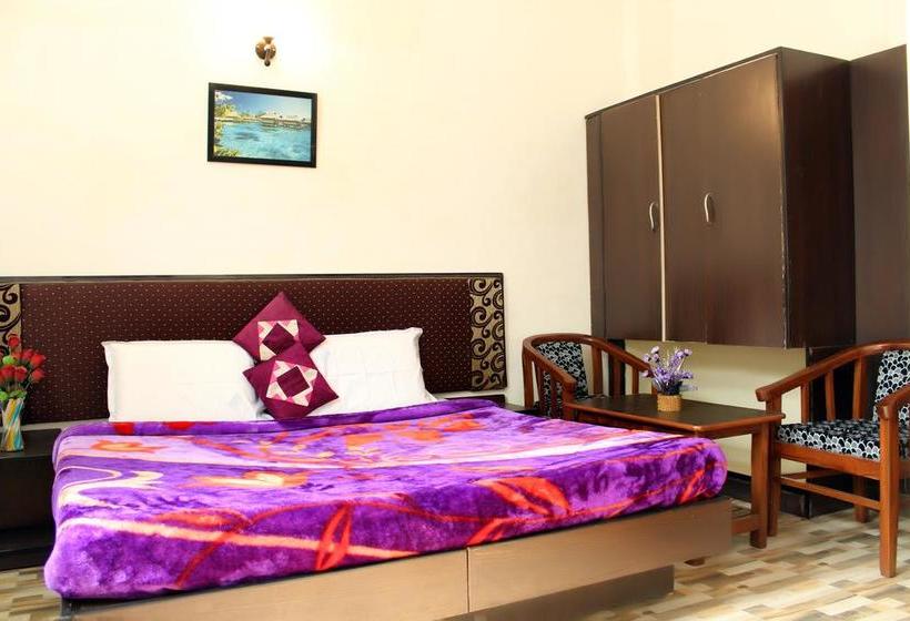 Hotel Max Guest House