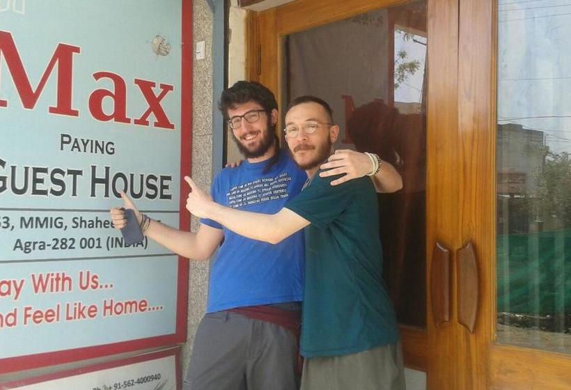 Hotel Max Guest House 11