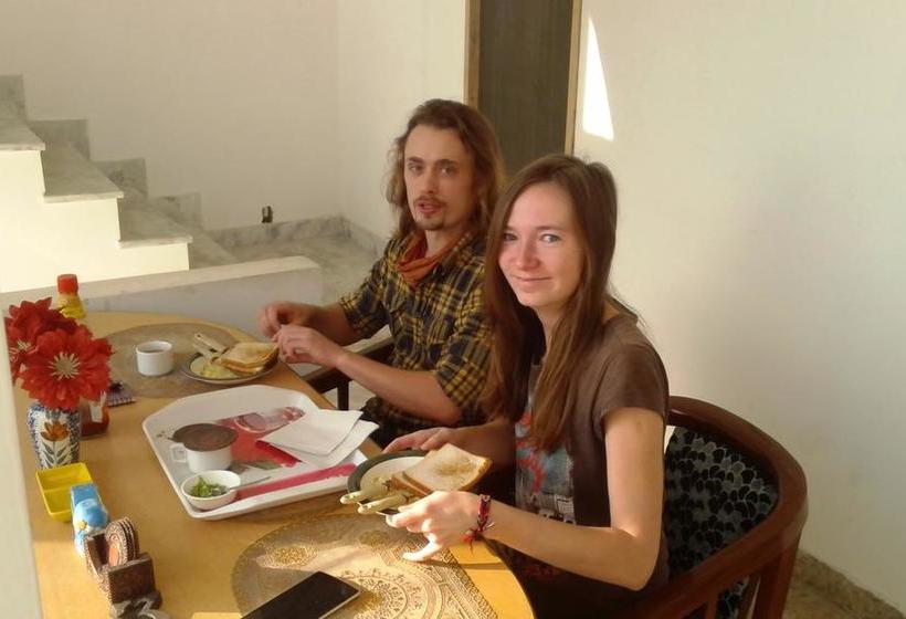 Hotel Max Guest House 14