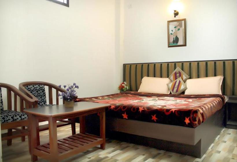 Hotel Max Guest House 17