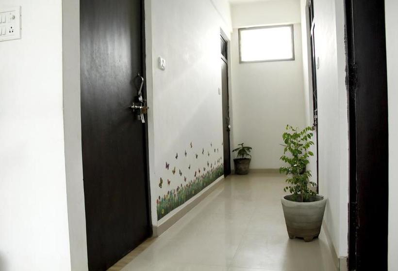 Hotel Max Guest House 7