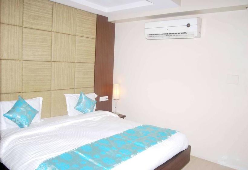 Bed and Breakfast Antra Hospitality Bodakdev Thaltej 2