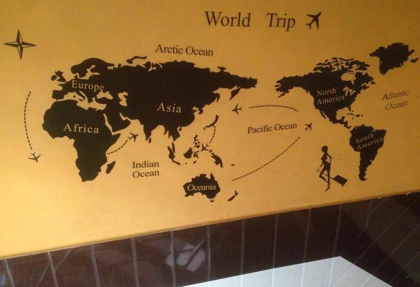 3 Musketeers Hostel 10