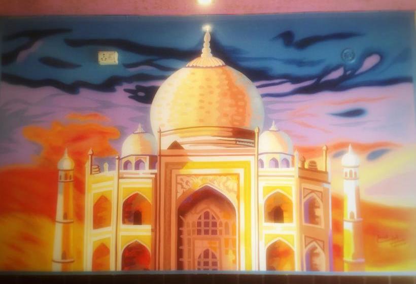 3 Musketeers Hostel 12