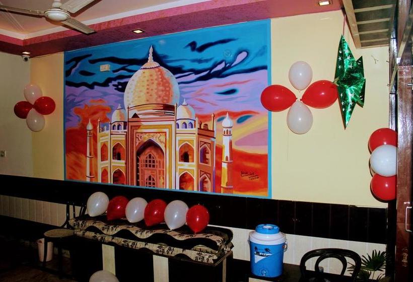 3 Musketeers Hostel 15