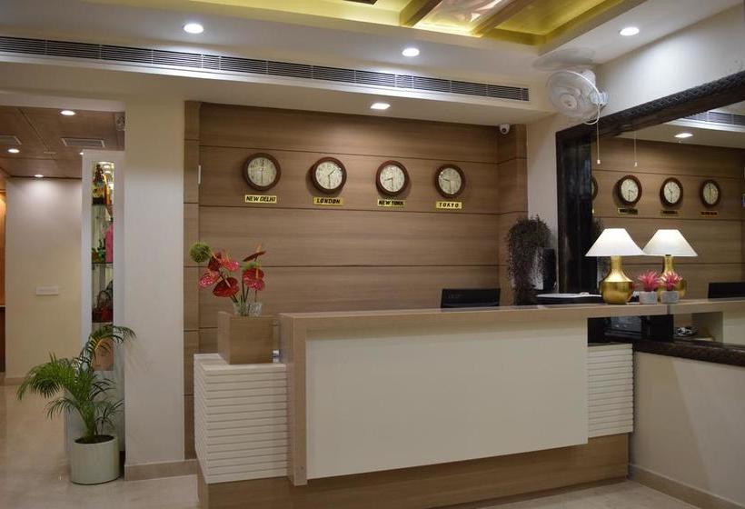 Hotel De Bougain Villa 12