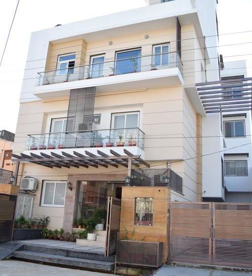 Hotel De Bougain Villa 17