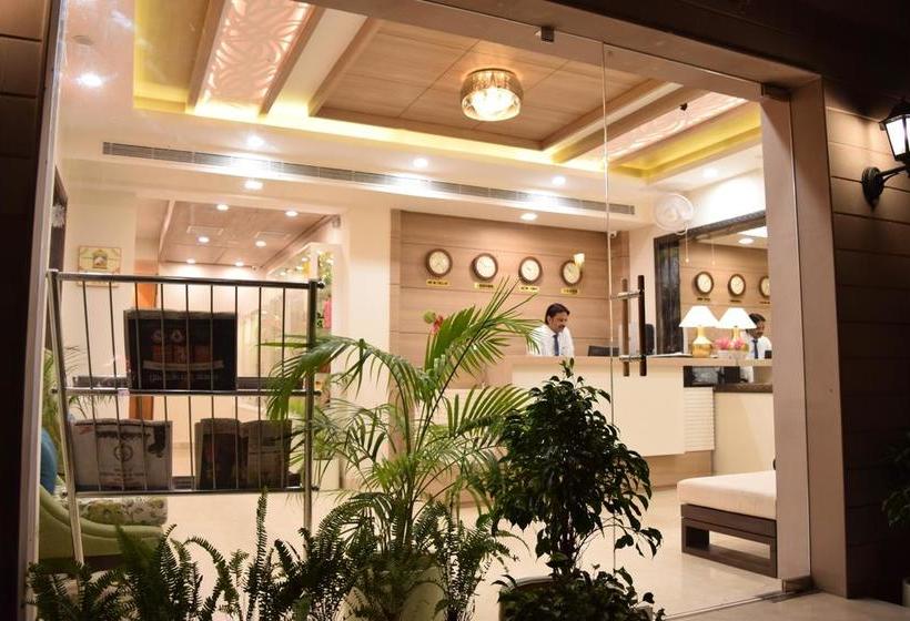 Hotel De Bougain Villa 5