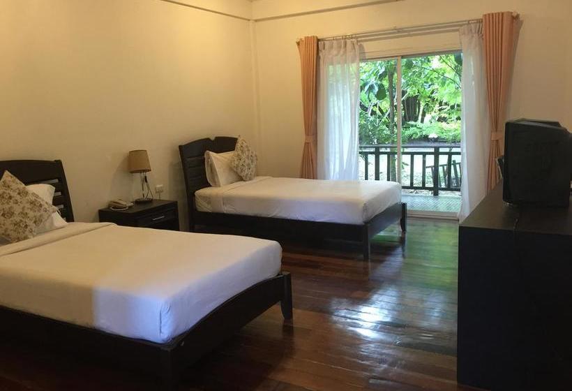 Tree House Hotel Sisaket 1