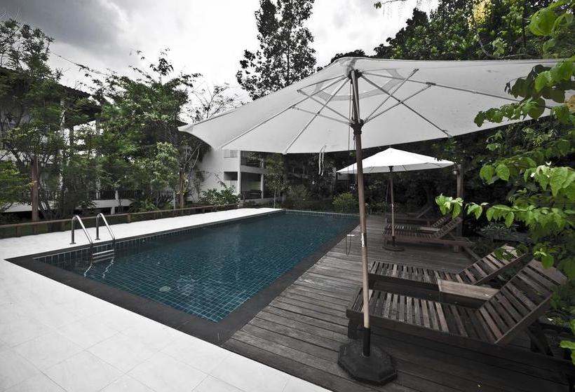 Tree House Hotel Sisaket 12