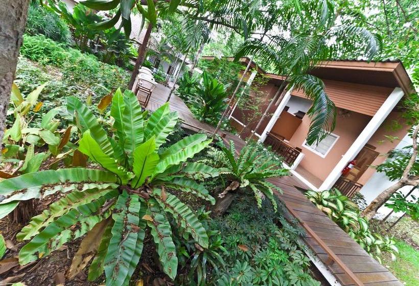 Tree House Hotel Sisaket 16