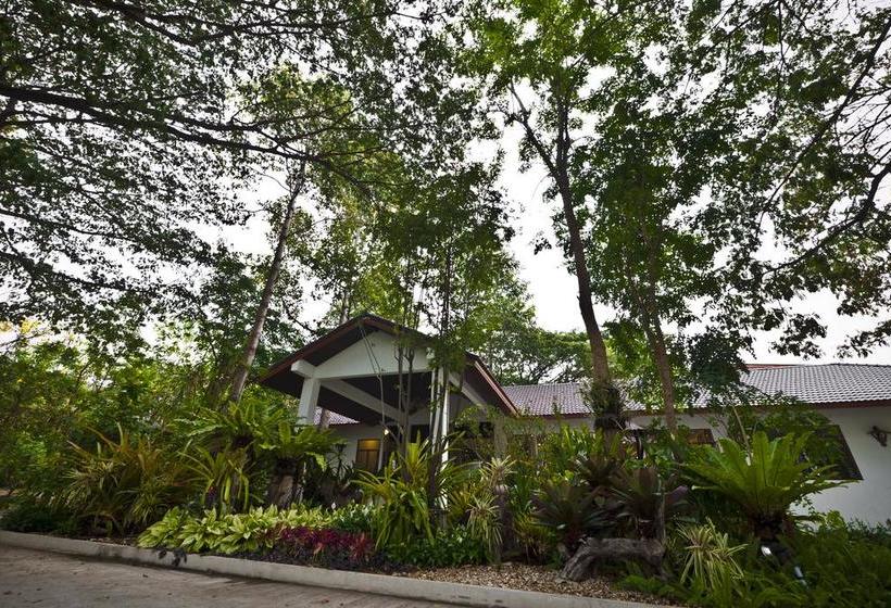 Tree House Hotel Sisaket 18