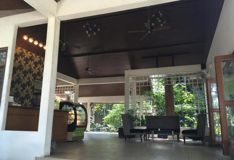 Tree House Hotel Sisaket 6