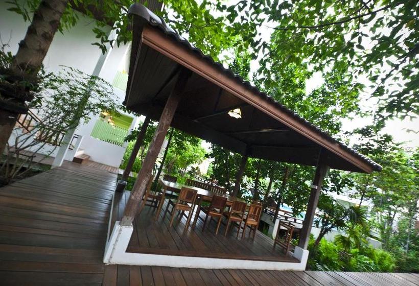 Tree House Hotel Sisaket 8