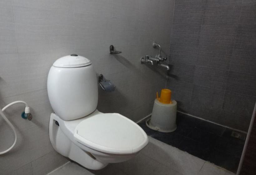 Hotel Golden Manor 11