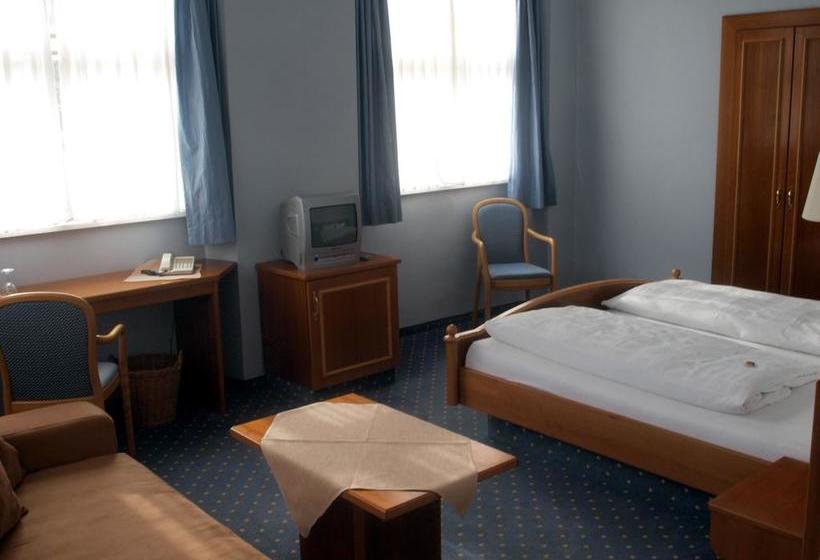 Hotel Markgräflich Badischer Gasthof Schwanen 8