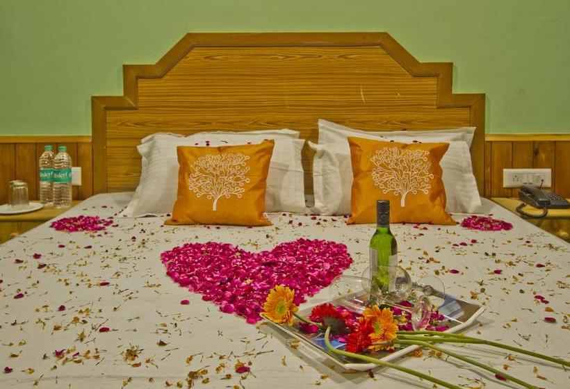 Hotel Motherland Cottage 1