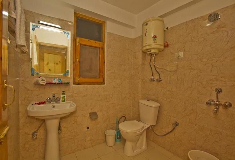 Hotel Motherland Cottage 14