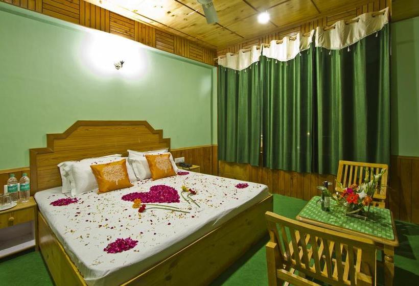 Hotel Motherland Cottage 9