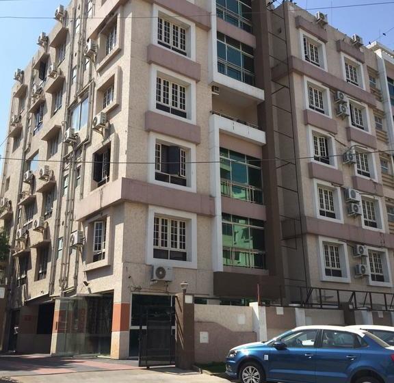 Hotel Polo Service Apartment 2