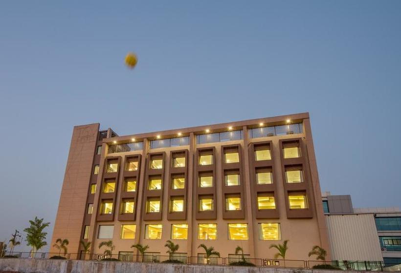 Hotel The Grand Vinayak 12