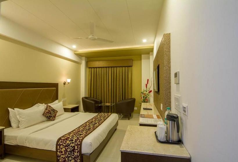 Hotel The Grand Vinayak 19