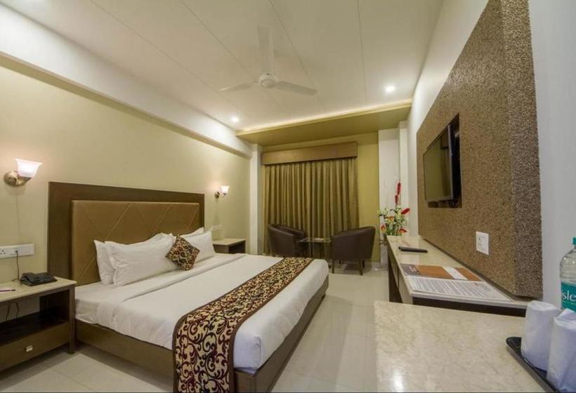 Hotel The Grand Vinayak 4