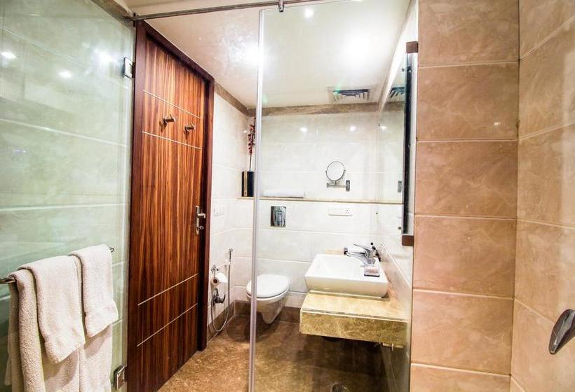 Rosewood Apartment Hotelgurgaon 10