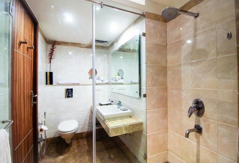 Rosewood Apartment Hotelgurgaon 8