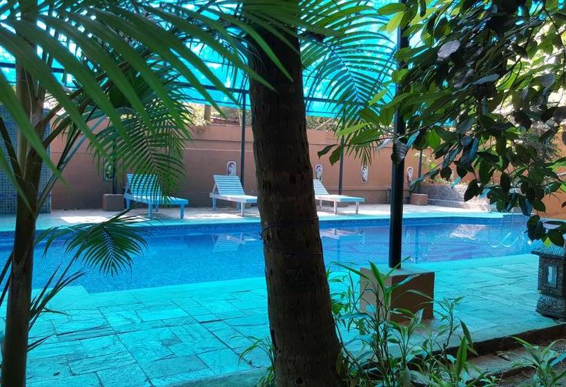 Rain Forest Ayur County Resort 12