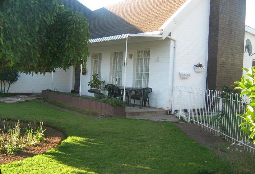 Bed and Breakfast Mentor Guest House