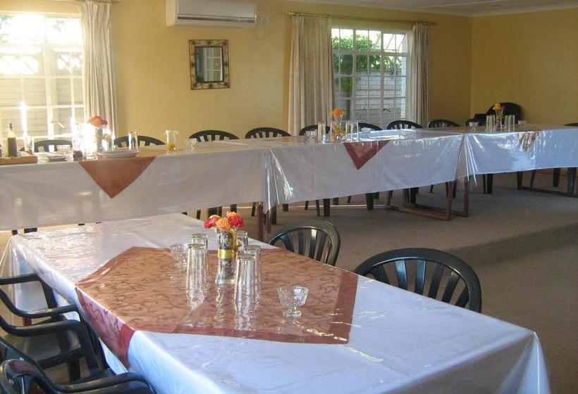 Bed and Breakfast Mentor Guest House 10