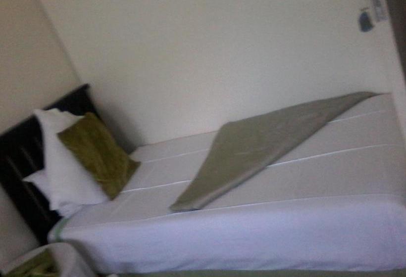 Bed and Breakfast Mentor Guest House 6