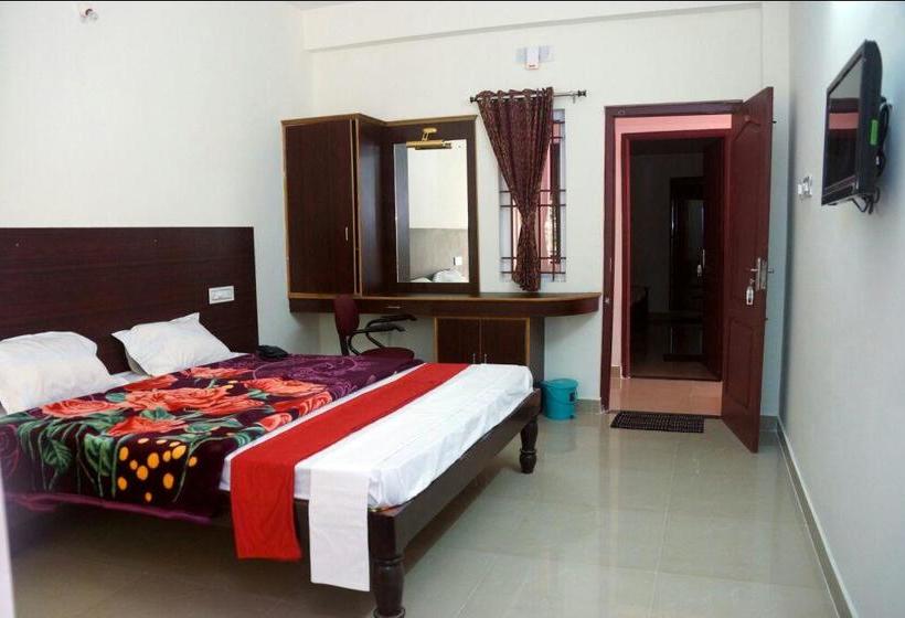 Madha Home Resorts At Backwater 3