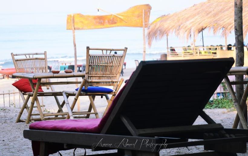 Love Temple Beach Resort 4