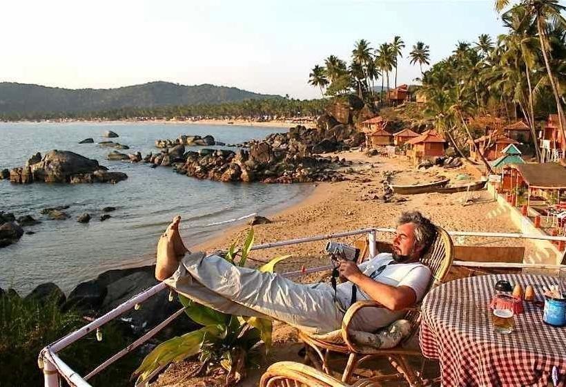 Love Temple Beach Resort 5