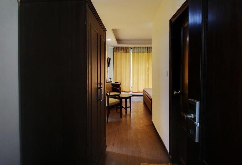 Hotel The Katoch Grand Resort 2