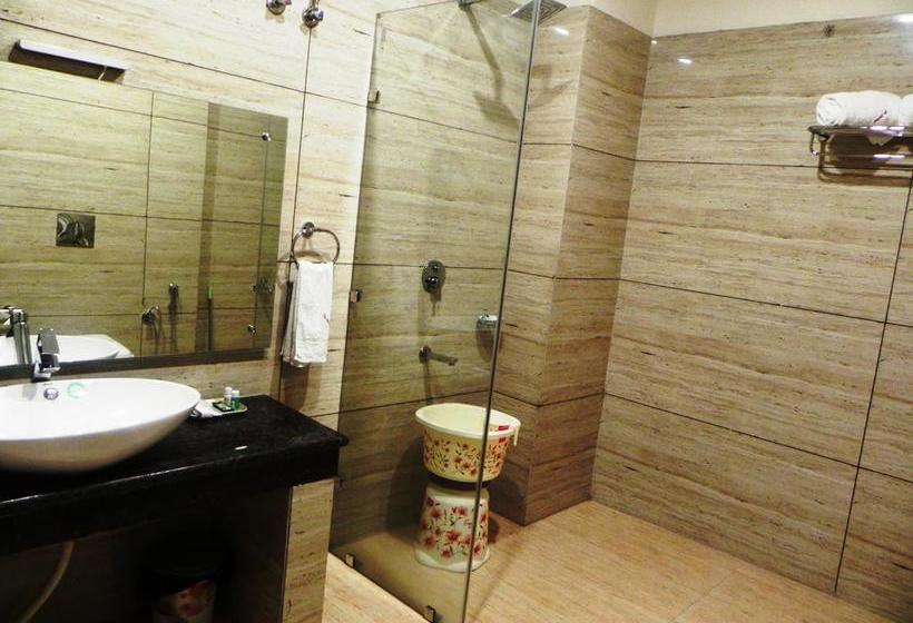 Hotel The Vaikunth 1