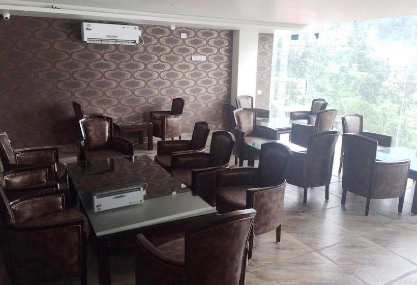 Hotel The Vaikunth 18