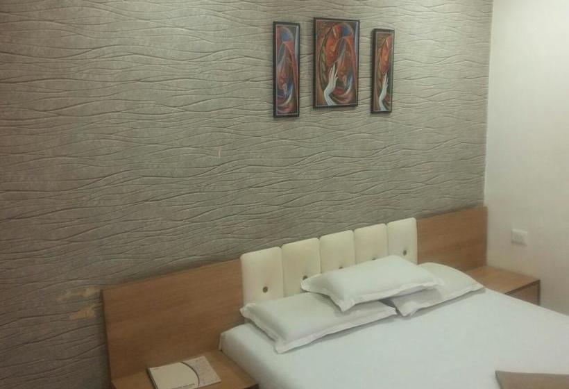 Tandoor Palace Hotel & Restaurant Gujarat