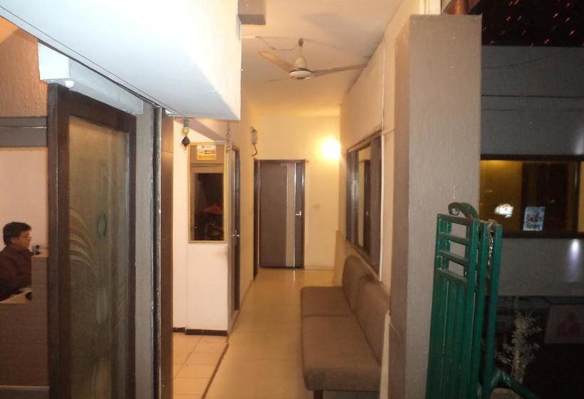 Tandoor Palace Hotel & Restaurant 18